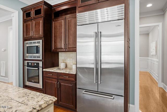105 Beacon Hollow Place, Cary, NC 27519