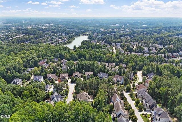 105 Beacon Hollow Place, Cary, NC 27519
