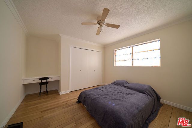 15401 Covello Street, Van Nuys (los Angeles), CA 91406