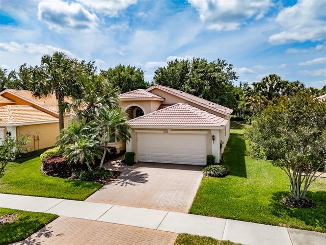 16020 GOLDEN LAKES DRIVE, Wimauma, FL 33598