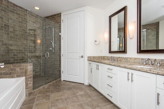 270 17th Street NW 2702, Atlanta, GA 30363
