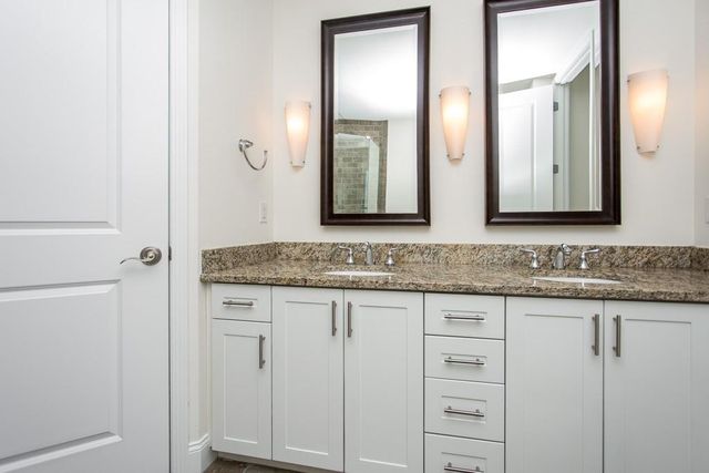 270 17th Street NW 2702, Atlanta, GA 30363