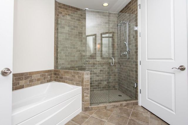 270 17th Street NW 2702, Atlanta, GA 30363