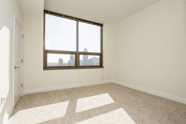 270 17th Street NW 2702, Atlanta, GA 30363