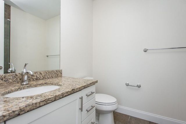 270 17th Street NW 2702, Atlanta, GA 30363