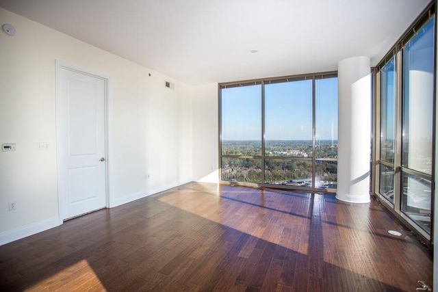 270 17th Street NW 2702, Atlanta, GA 30363
