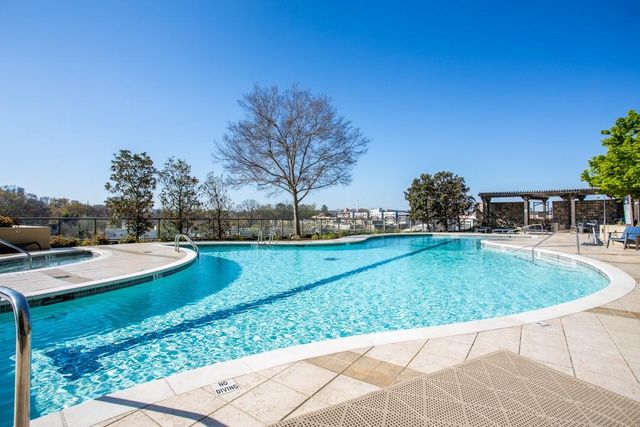 270 17th Street NW 2702, Atlanta, GA 30363