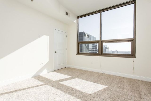 270 17th Street NW 2702, Atlanta, GA 30363