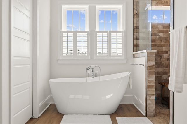 2001 Summer Rose Ln., Myrtle Beach, SC 29579