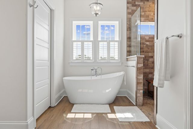 2001 Summer Rose Ln., Myrtle Beach, SC 29579