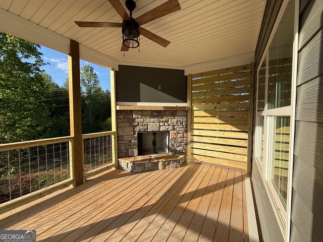 53 Hunts Ridge Drive, Cleveland, GA 30528