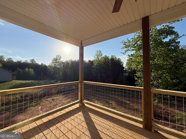 53 Hunts Ridge Drive, Cleveland, GA 30528