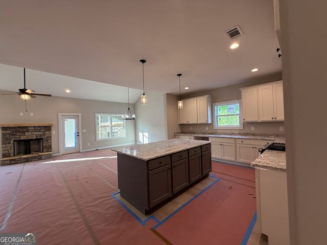 53 Hunts Ridge Drive, Cleveland, GA 30528