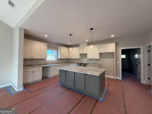 53 Hunts Ridge Drive, Cleveland, GA 30528