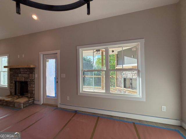 53 Hunts Ridge Drive, Cleveland, GA 30528