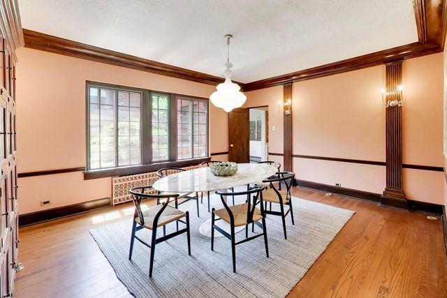 8844 S Pleasant Avenue, Chicago, IL 60643