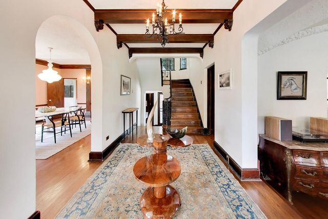 8844 S Pleasant Avenue, Chicago, IL 60643