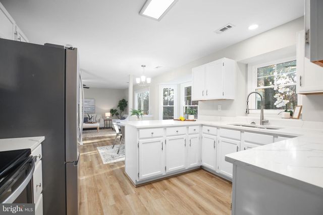 3 BRENTWOOD LN, Fredericksburg, VA 22405