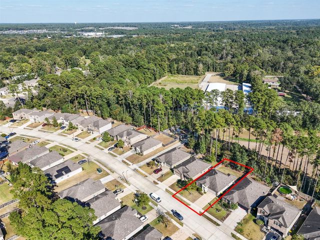 2055 Lost Timbers Drive, Conroe, TX 77304