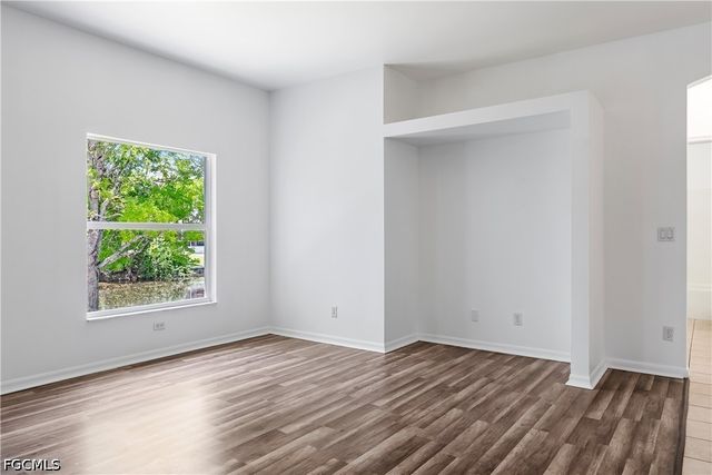 1824 SW 2nd ST, Cape Coral, FL 33991