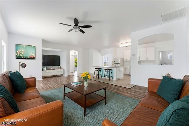 1824 SW 2nd ST, Cape Coral, FL 33991