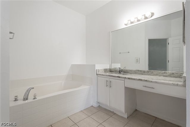 1824 SW 2nd ST, Cape Coral, FL 33991