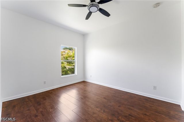 1824 SW 2nd ST, Cape Coral, FL 33991