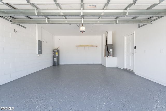 1824 SW 2nd ST, Cape Coral, FL 33991