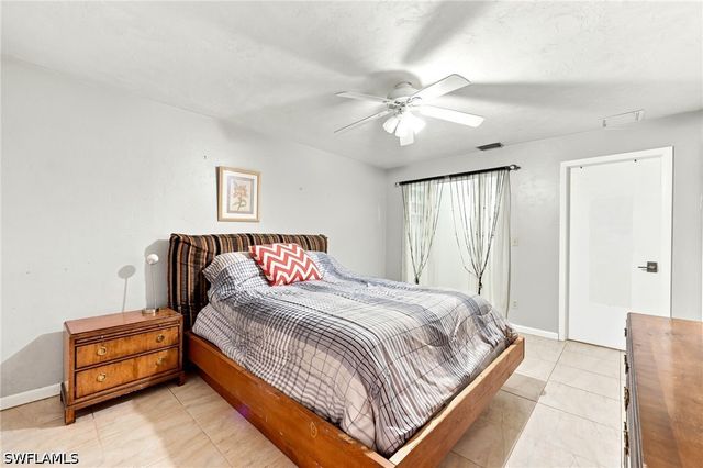 2315 54th TER SW, Naples, FL 34116