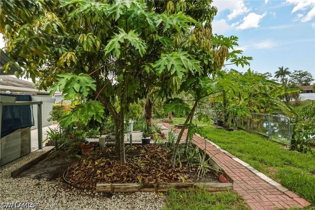 2315 54th TER SW, Naples, FL 34116