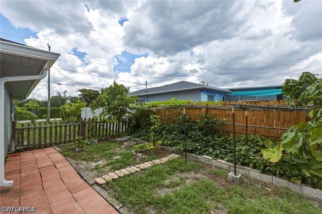 2315 54th TER SW, Naples, FL 34116