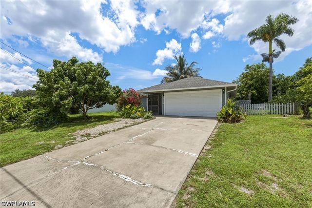2315 54th TER SW, Naples, FL 34116