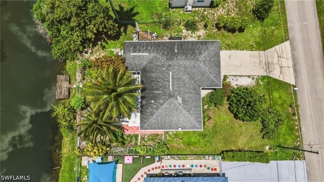 2315 54th TER SW, Naples, FL 34116