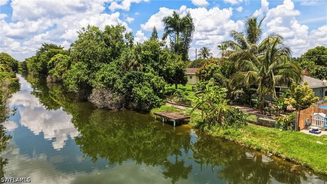 2315 54th TER SW, Naples, FL 34116