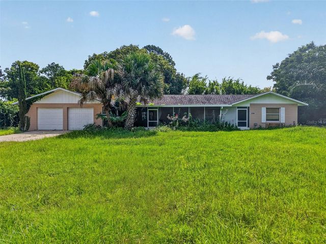 37320 BEACH DR, Umatilla, FL 32784