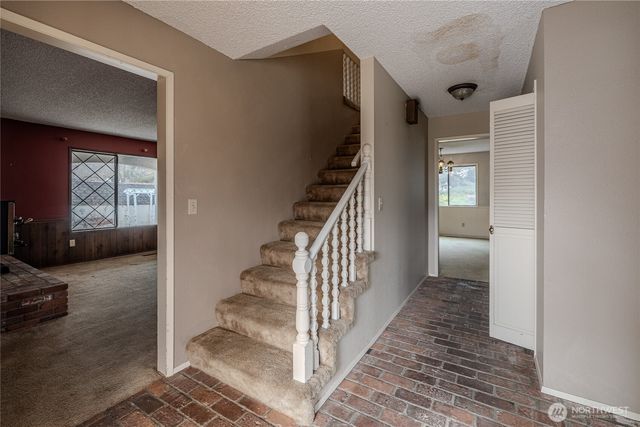 2328 Easy Street, Wenatchee, WA 98801