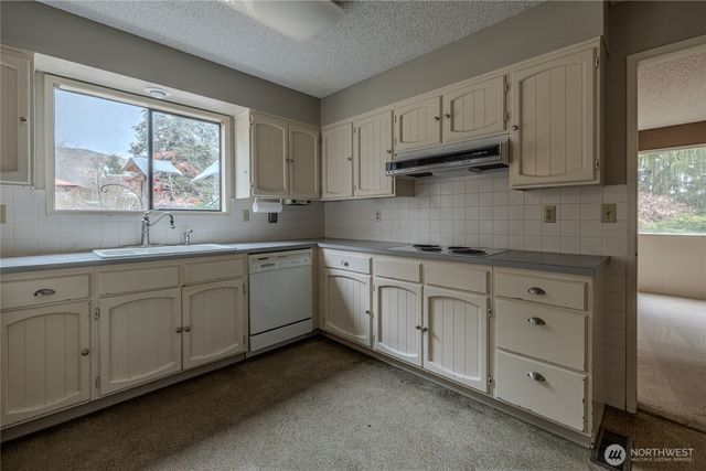 2328 Easy Street, Wenatchee, WA 98801