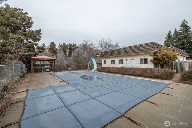 2328 Easy Street, Wenatchee, WA 98801