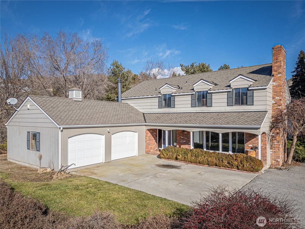 2328 Easy Street, Wenatchee, WA 98801