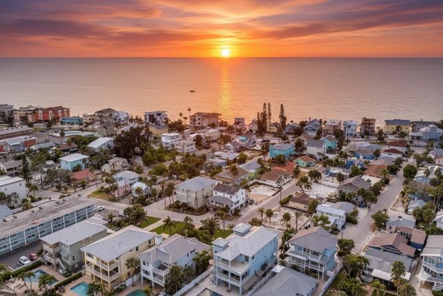 134 86TH TERRACE, Treasure Island, FL 33706