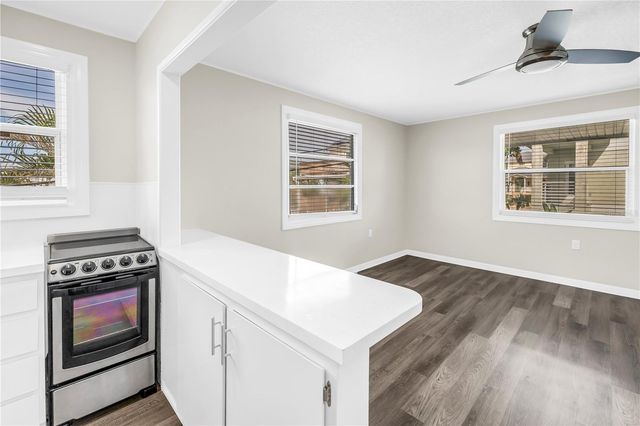 134 86TH TERRACE, Treasure Island, FL 33706
