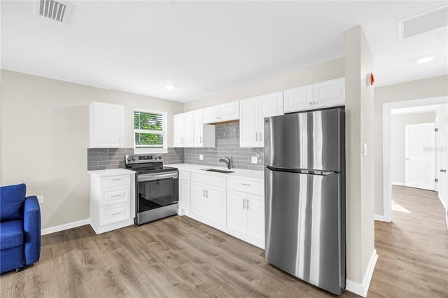 134 86TH TERRACE, Treasure Island, FL 33706