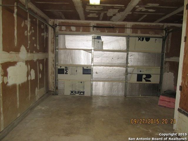 9835 Meadow Way, Converse, TX 78109