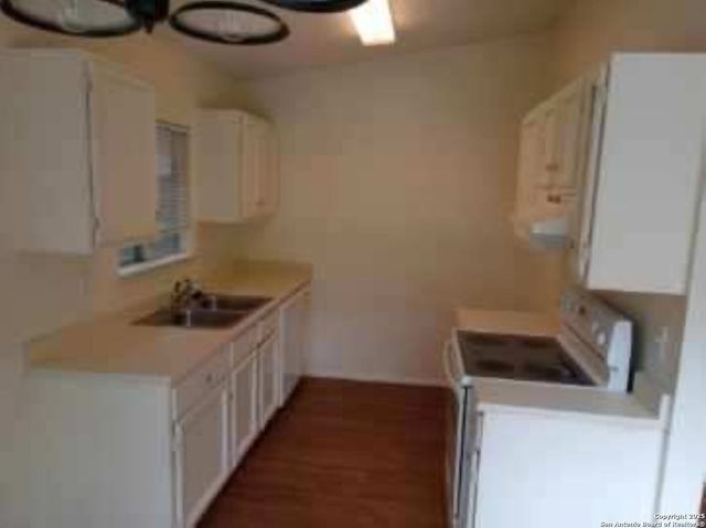 9835 Meadow Way, Converse, TX 78109