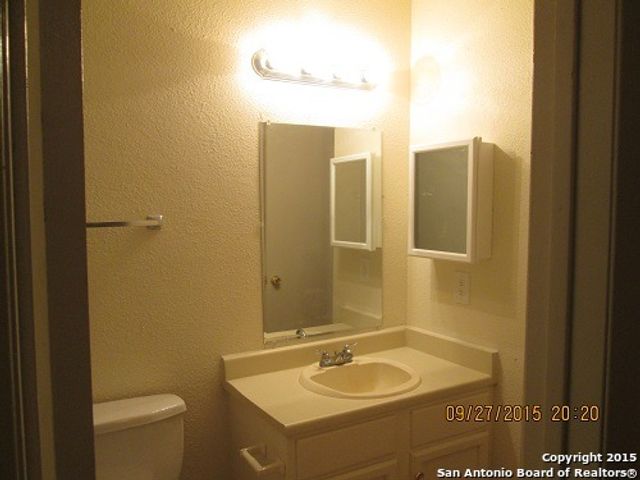 9835 Meadow Way, Converse, TX 78109