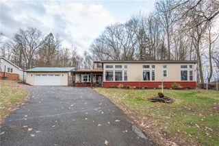 2851 State Route 981, Loyalhanna, PA 15670