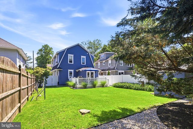 8 EVERGREEN LN, Haddonfield, NJ 08033