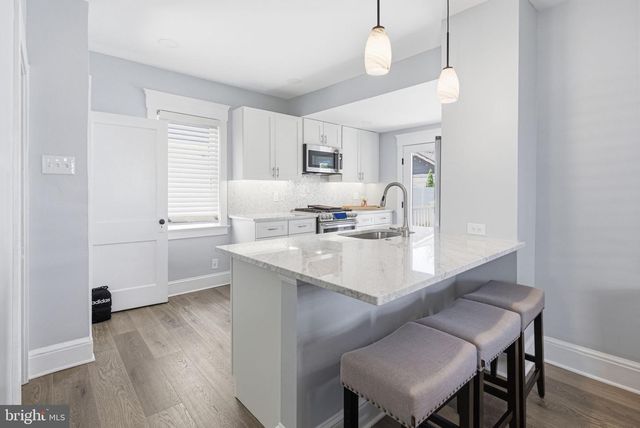 8 EVERGREEN LN, Haddonfield, NJ 08033