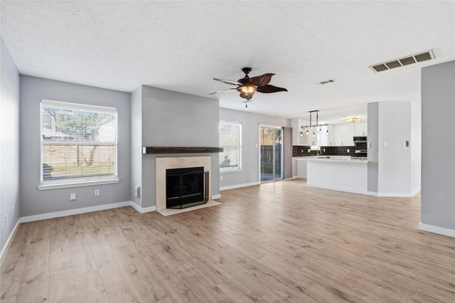 10422 Mist Lane, Houston, TX 77070