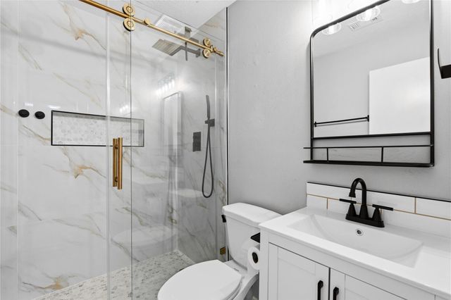 10422 Mist Lane, Houston, TX 77070